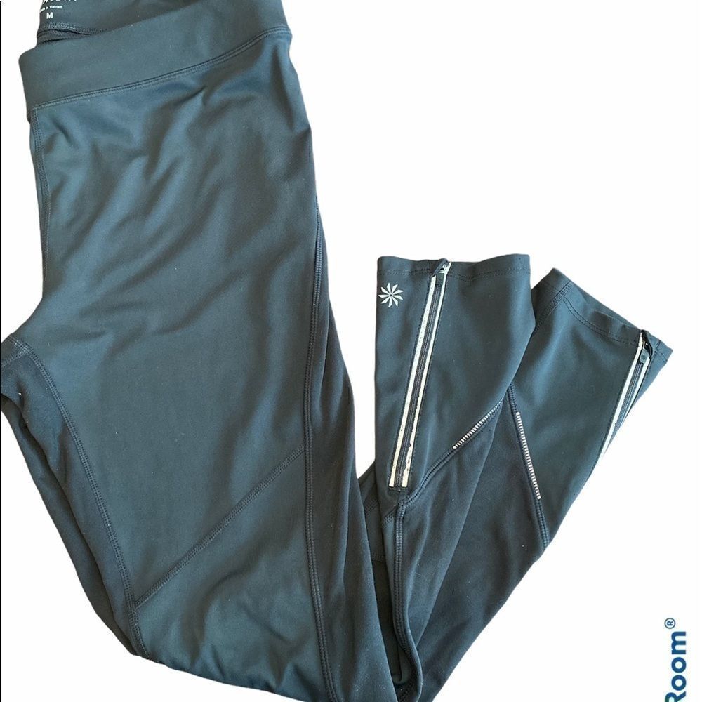 Athleta Woman’s Black Ankle Zip Legging